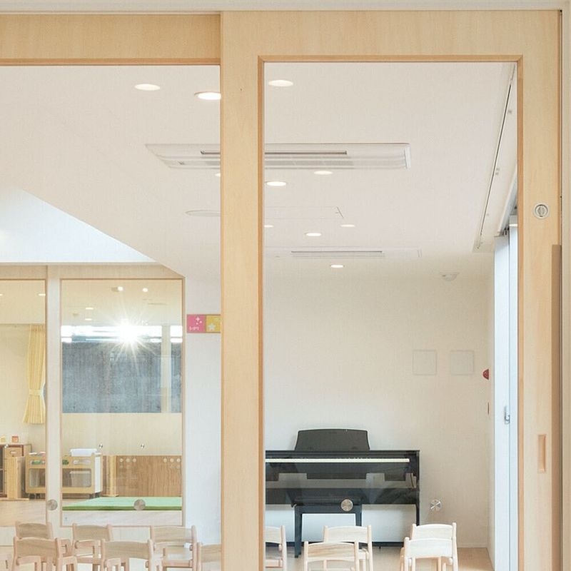 特注木製框戸　シナ合板 UC塗装