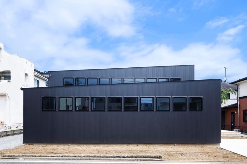 HOUSE-W