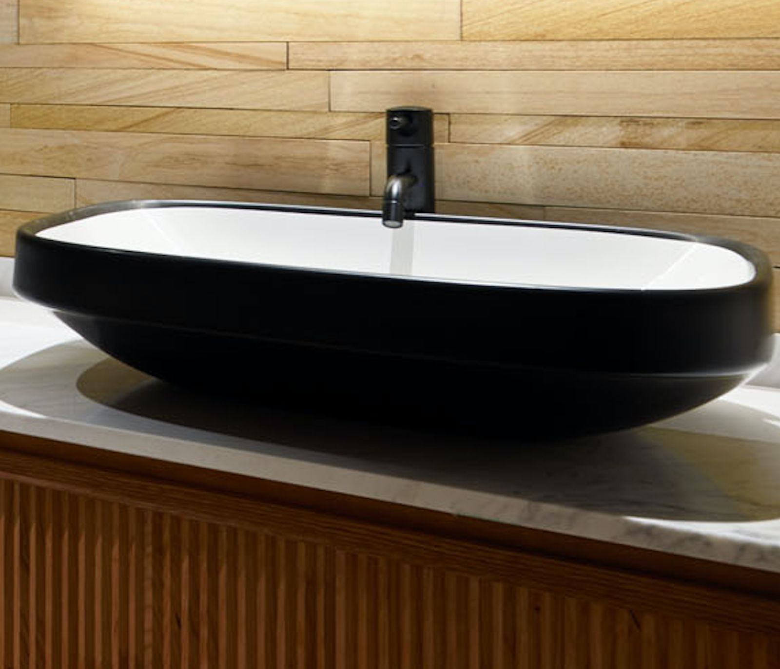 アビト ブラック