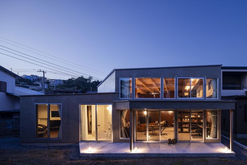 HOUSE-U