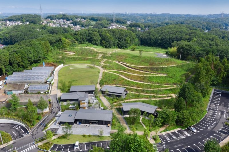 町田薬師池公園四季彩の杜ウェルカムゲート