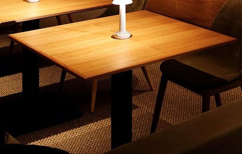 特注カフェテーブル　チーク付板ウレタン塗装