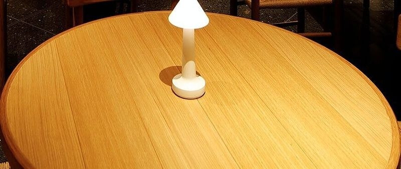 特注カフェテーブル　オーク突板 ウレタン塗装