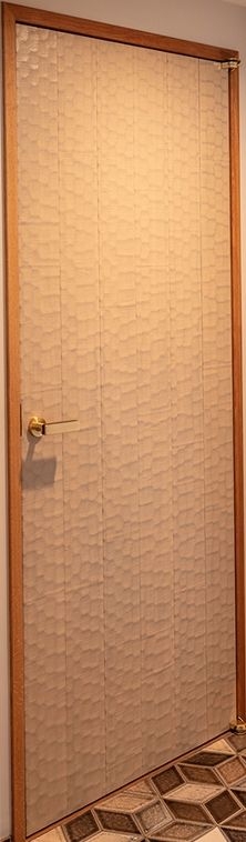特注建具 亀甲加工漆仕上