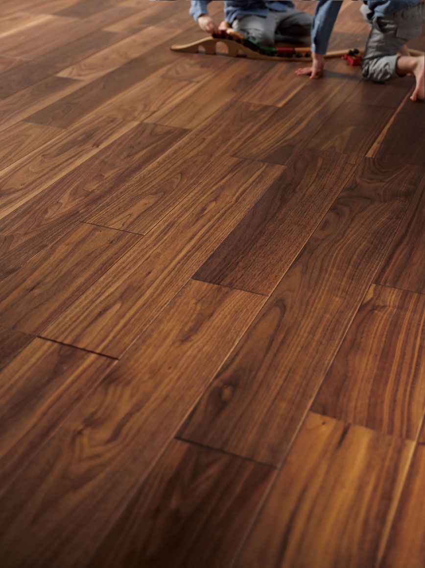 Haseさんのキッチンスペースのフローリング（朝日ウッドテック・HRTA505L4K）」 - Haseさんの朝日ウッドテックの床材 - イエナカ手帖 朝日ウッドテック　　ホワイトマロン柄2ケース