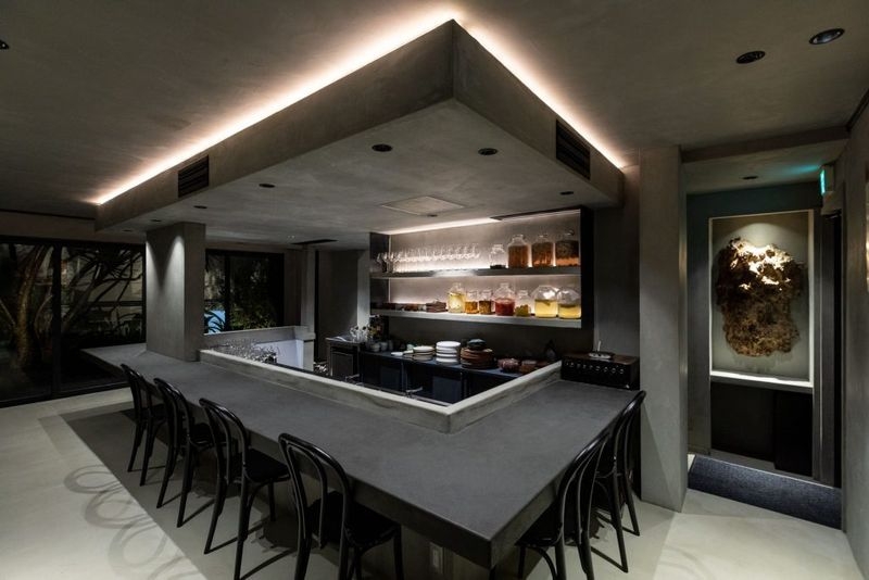 RESTAURANT S