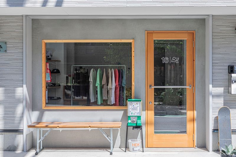 16(Sixteen) | RESTING GENERAL STORE & COFFEE