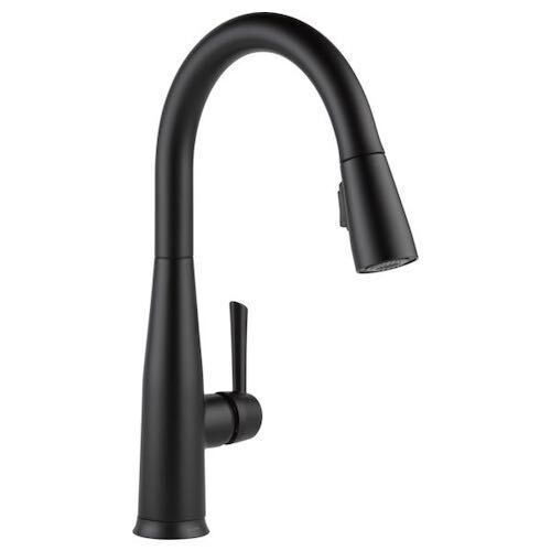 ESSA®/Single Handle Pull-Down Kitchen Faucet With Touch2O® Technology In Matte Black - Matte Black