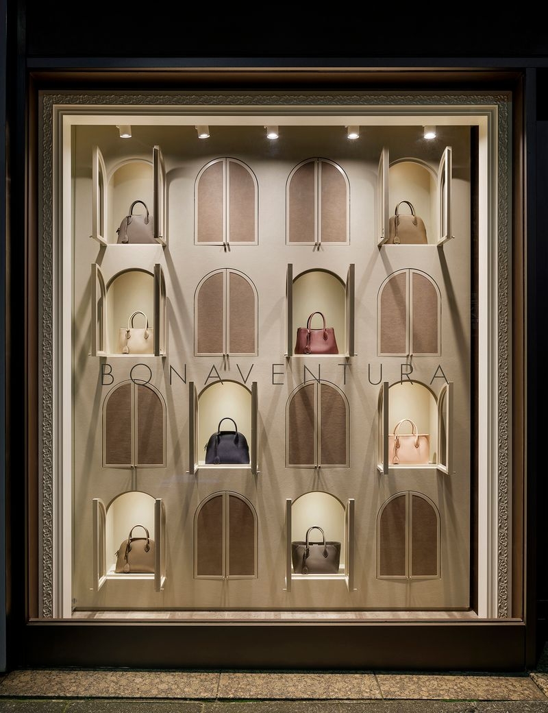 BONAVENTURA Ginza 1st seasonal VMD 