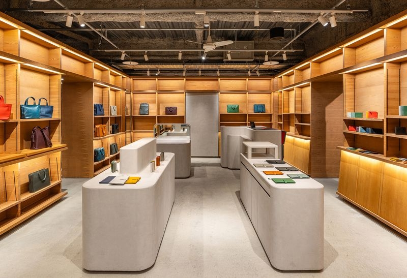 BUSINESS LEATHER FACTORY Hakodate
