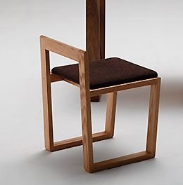 kitoki M-chair