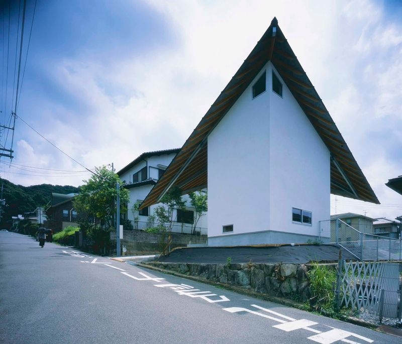 私市の家