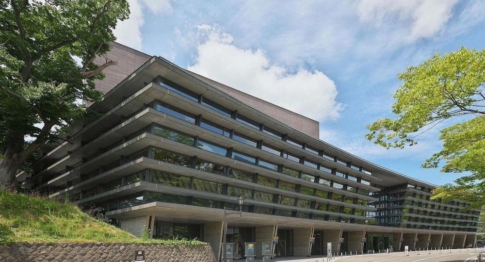 大規模建築に最適！機能性と意匠性を兼ね備えた外壁のイメージ