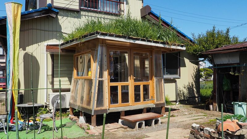 草屋根のサンルーム