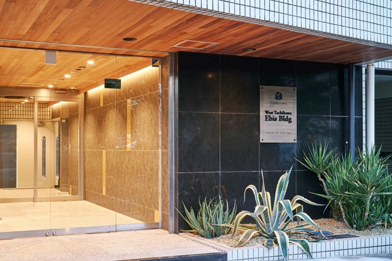 ウッドパネル - マホガニー 羽目板 無塗装 90巾1800 | TECTURE