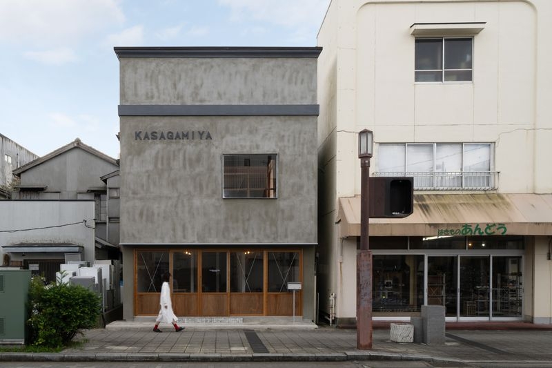 3.9miles head office _ "過去への敬意と未来への期待"