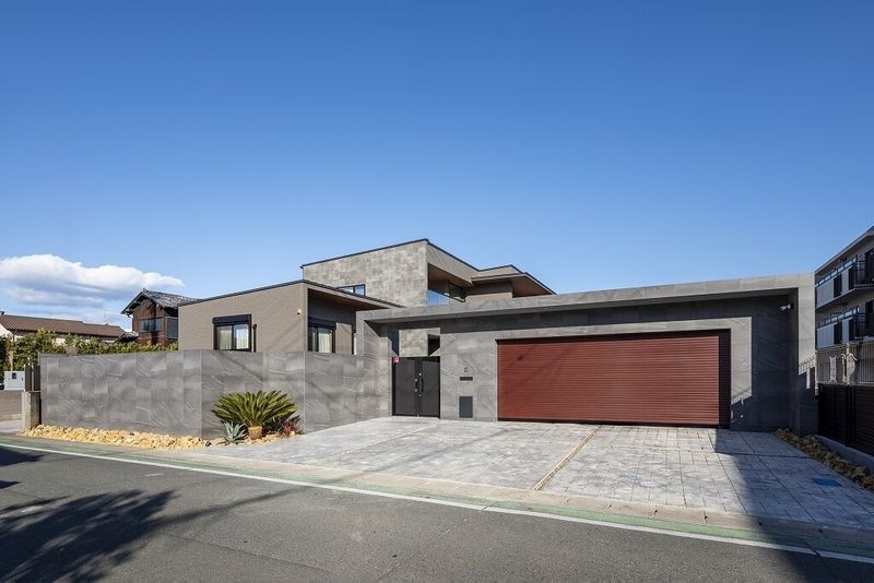 eaves house
