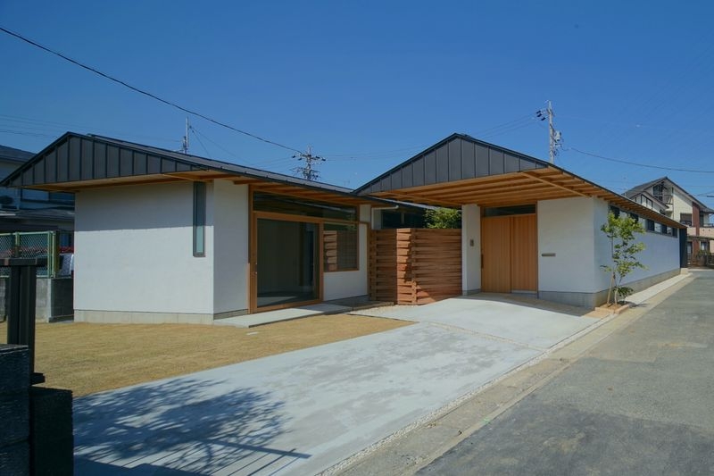 色々な表情を持つ平屋