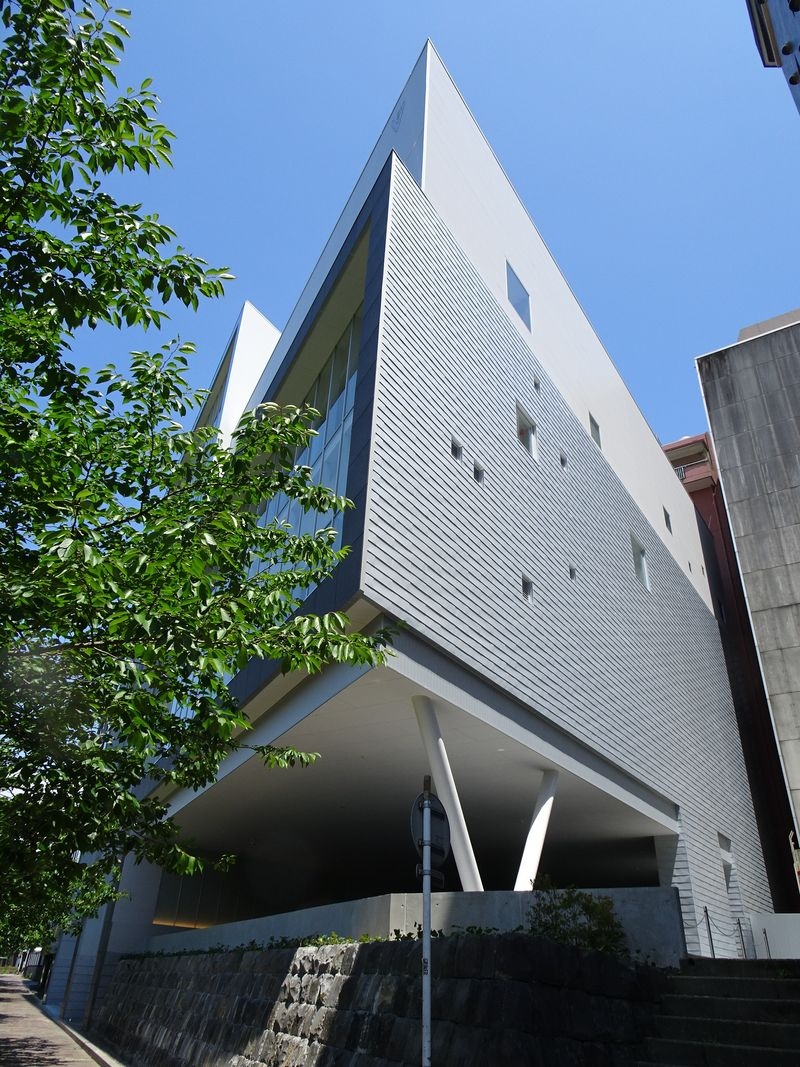 熊本県医師会館