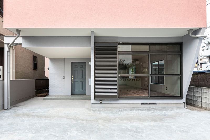 HOUSE N