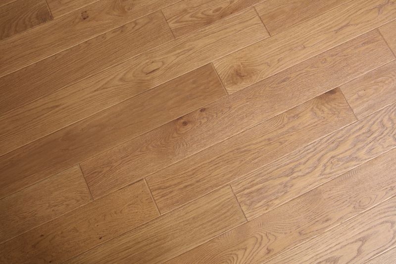 HS Oak 155 - Soft Brown