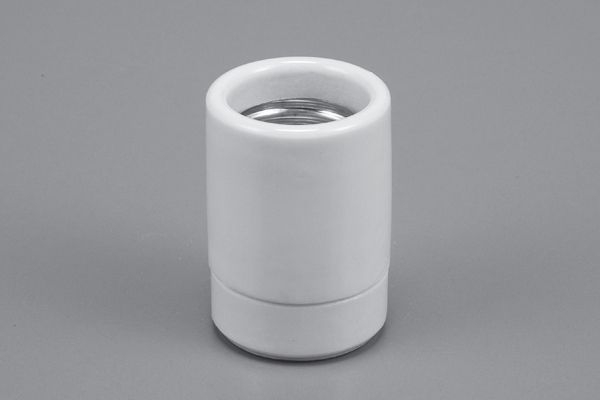 E26陶器製ソケット