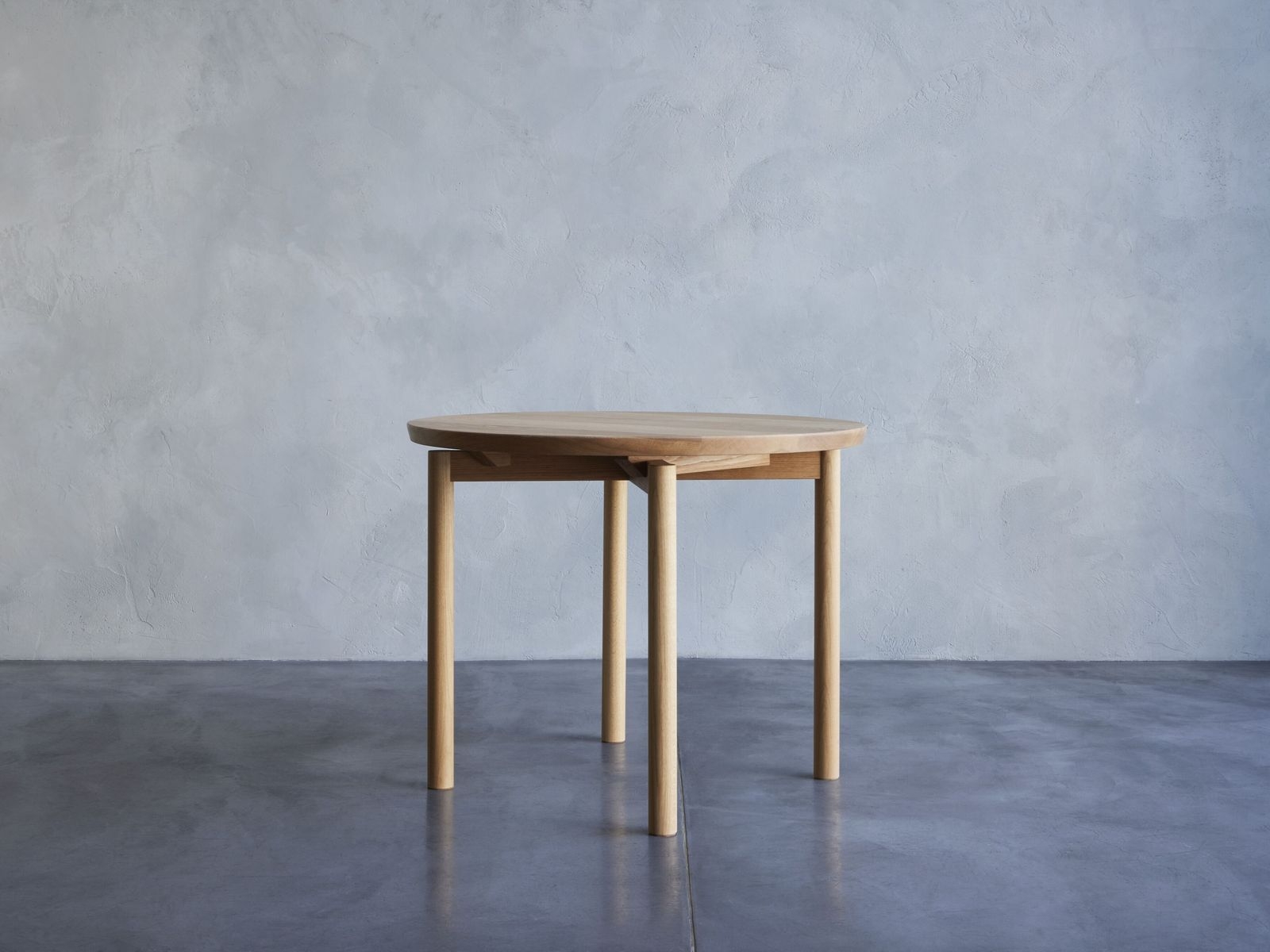 Tanna round table φ900