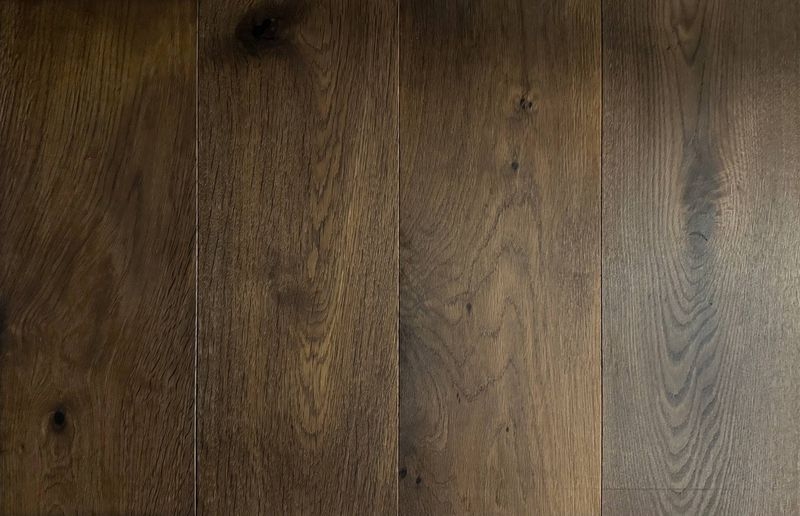 クラシックオーク燻蒸 - ラスティック ナラ 節あり 190幅 オイル塗装 燻蒸加工