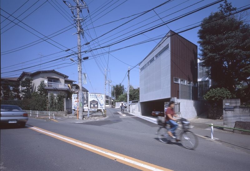 調布の住宅　〜V字の中庭〜