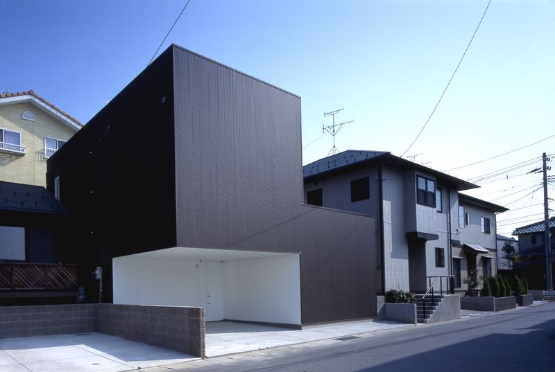 新潟の住宅　〜寒冷地の中庭と彫刻的な街の顔〜