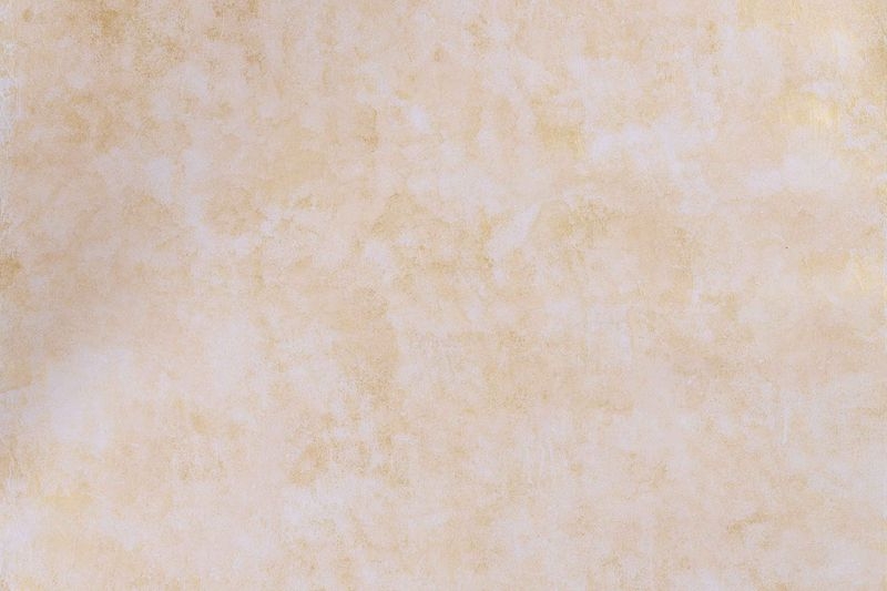 Uneven Dyeing  beige