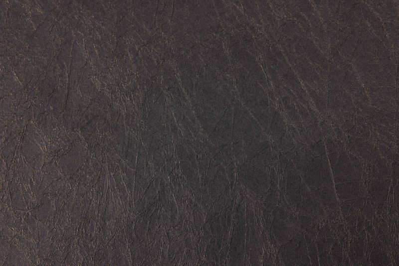 Momi Standard black