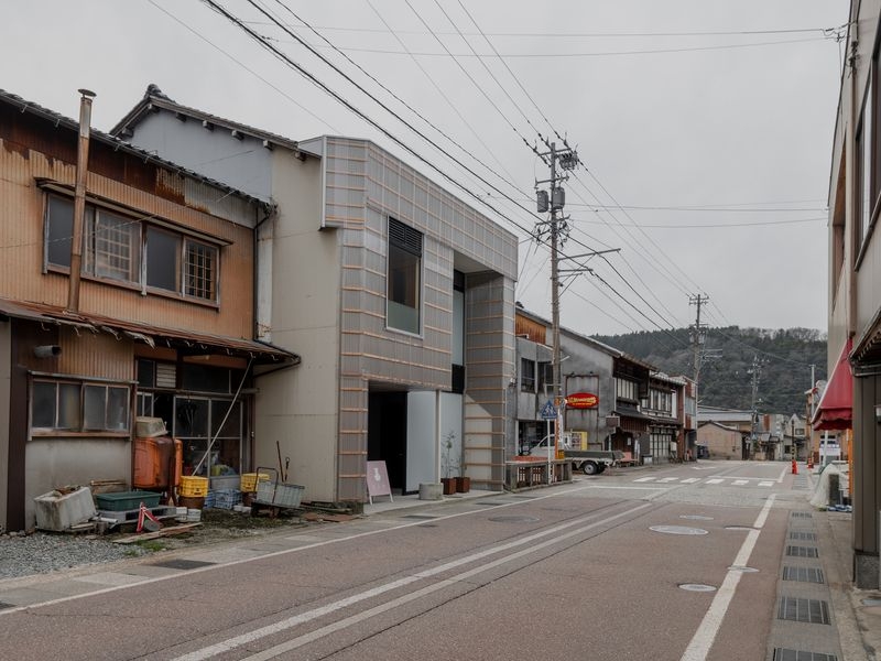 鶴来古町の店舗新装（なんか）