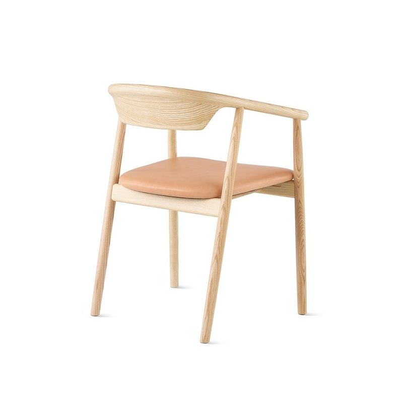 LEVA Chair