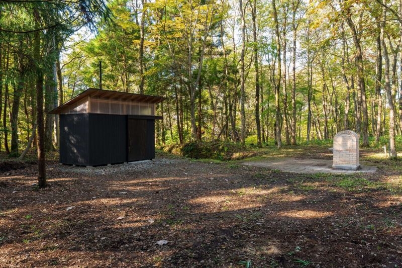 里山文庫の庭小屋