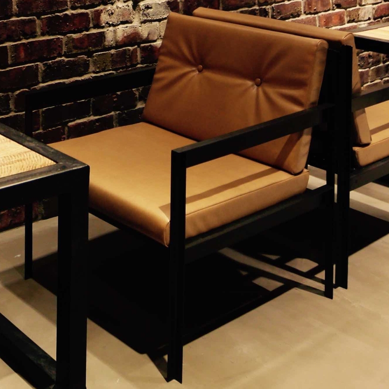 204 CHAIR