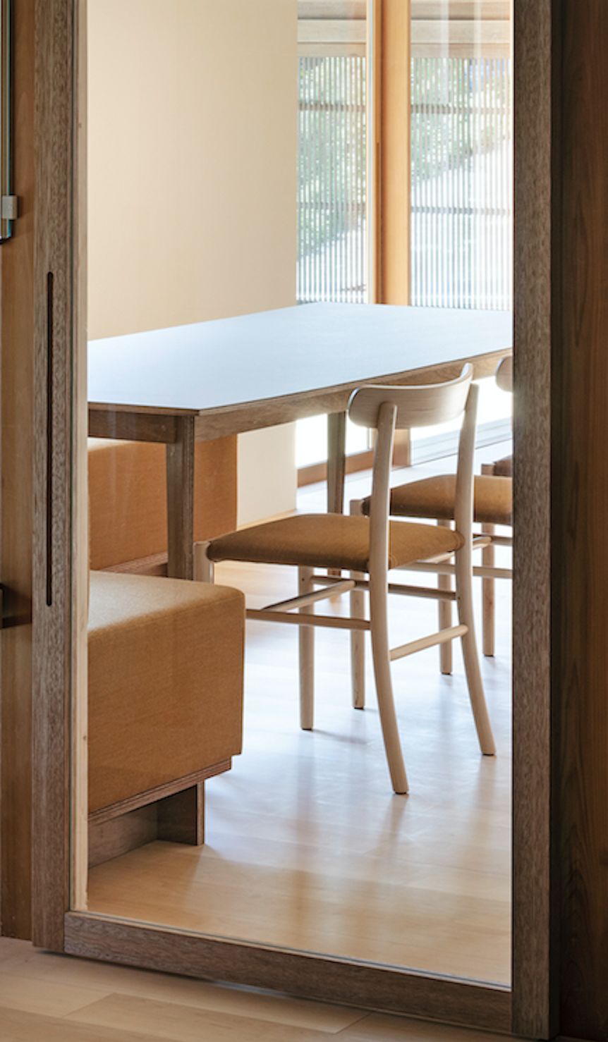 特注ラワン無垢框戸  フロートガラス t=6mm