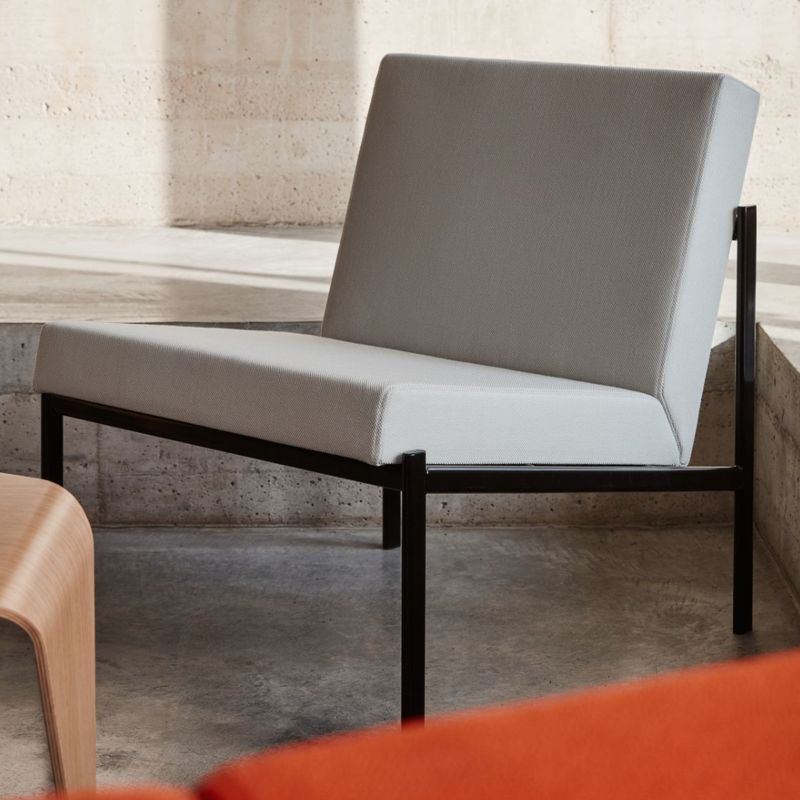Kiki Lounge Chair