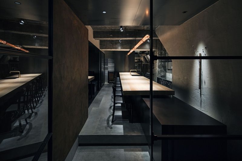 MARK'S TABLE