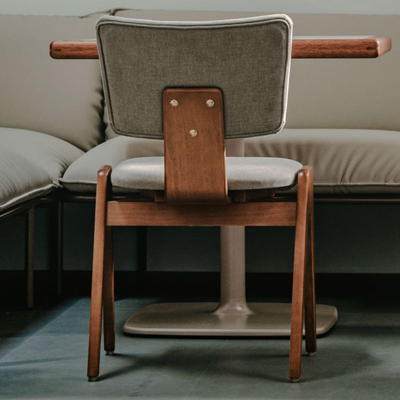 DWARF CHAIR