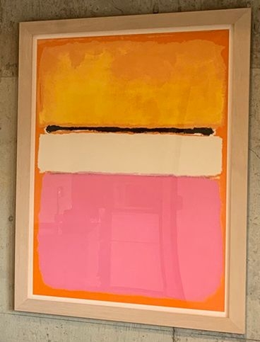 WHITE CENTER (YELLOW, PINK AND LAVENDER ON ROSE)