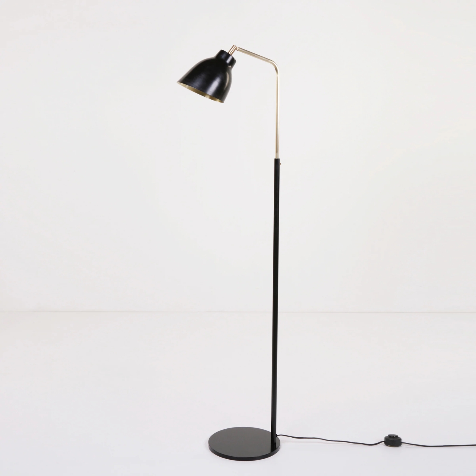 NAVIRE FLOOR LAMP