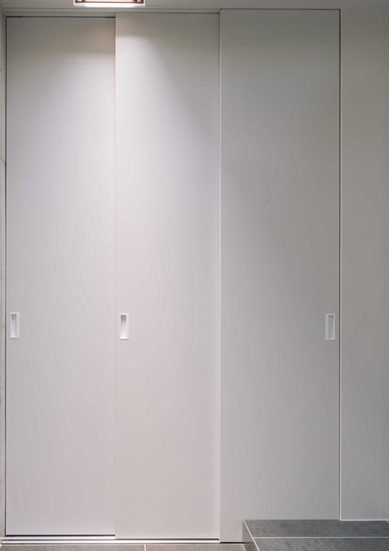 特注仕様内部建具 シナ合板フラッシュ EP塗装