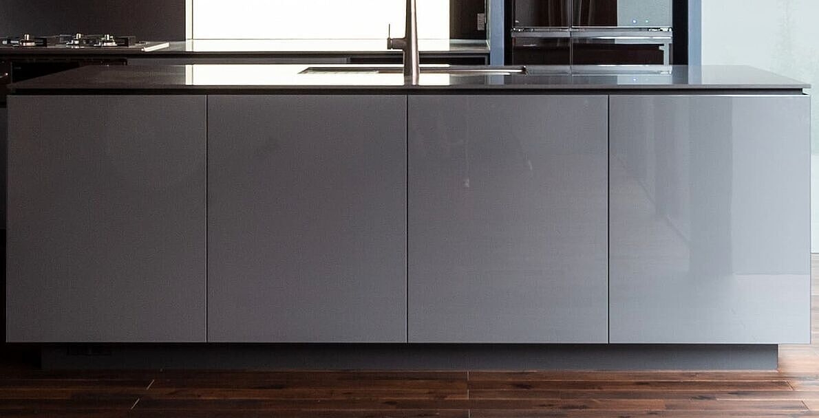 造作キッチンカウンター　化粧PB（ダークグレー）